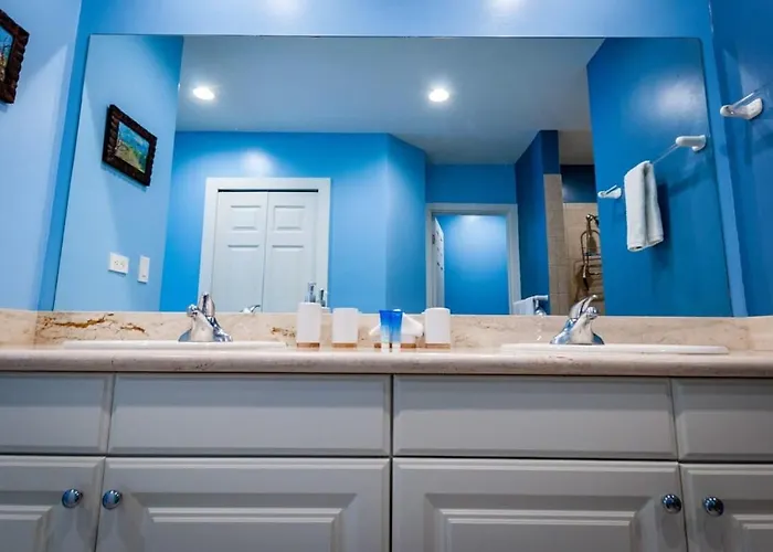 Nicely Decorated Ground-floor Unit In Front Of Pool At Pacifico In